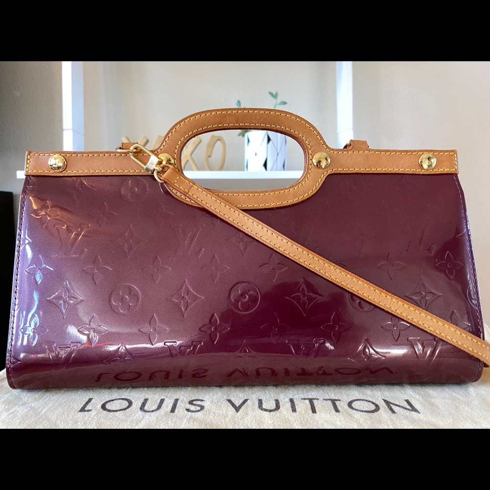 SOLD SOLD SOLD!!!!Louis Vuitton Handbag/Shoulder Bag